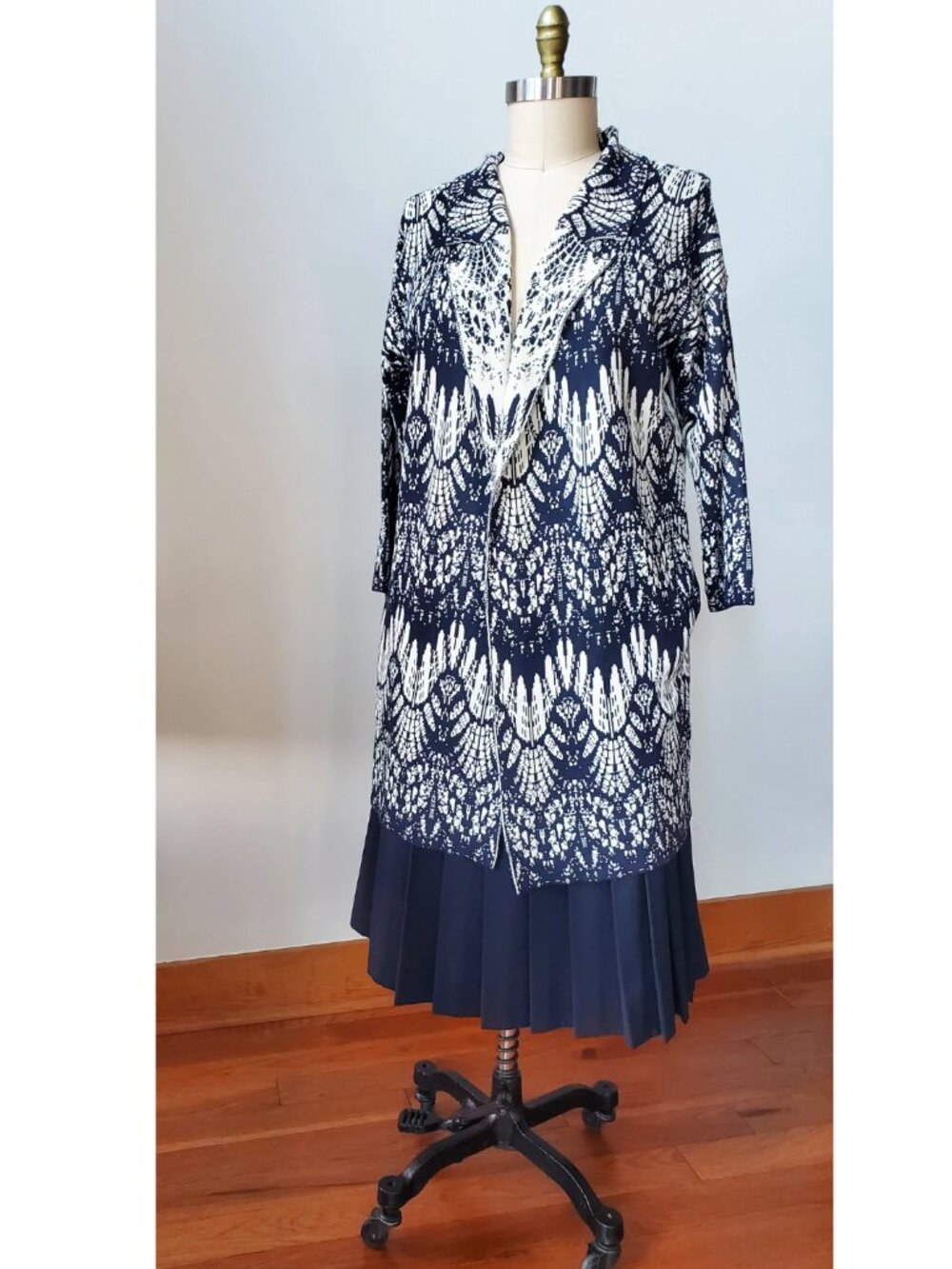 Anthropologie Southwestern Navy Blue & White Feather Knit Duster Cardigan M
